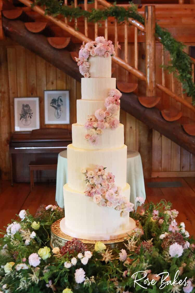 Vertical Lines Wedding Cake with fresh flowers